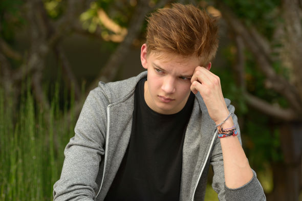 نوجوان افسرده