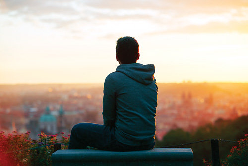 نوجوان تنها